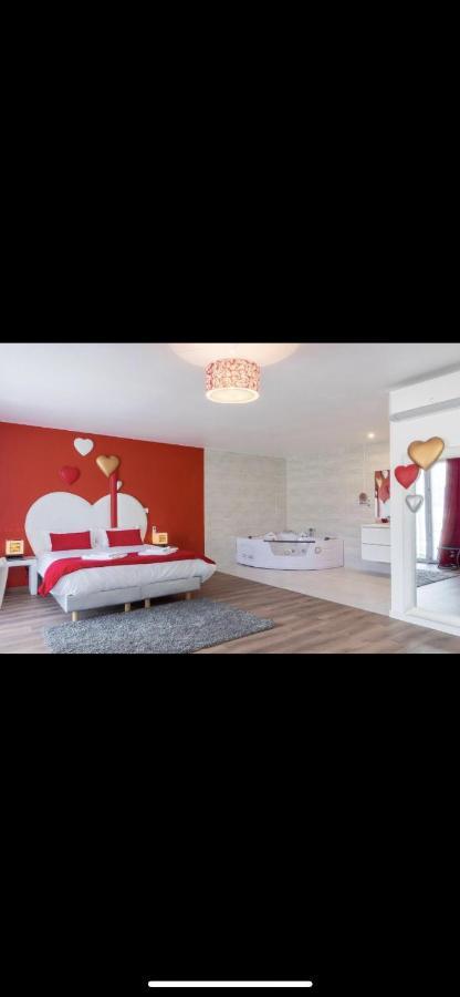 Hotel Domaine Des Pierres Dorees Ternand Номер фото