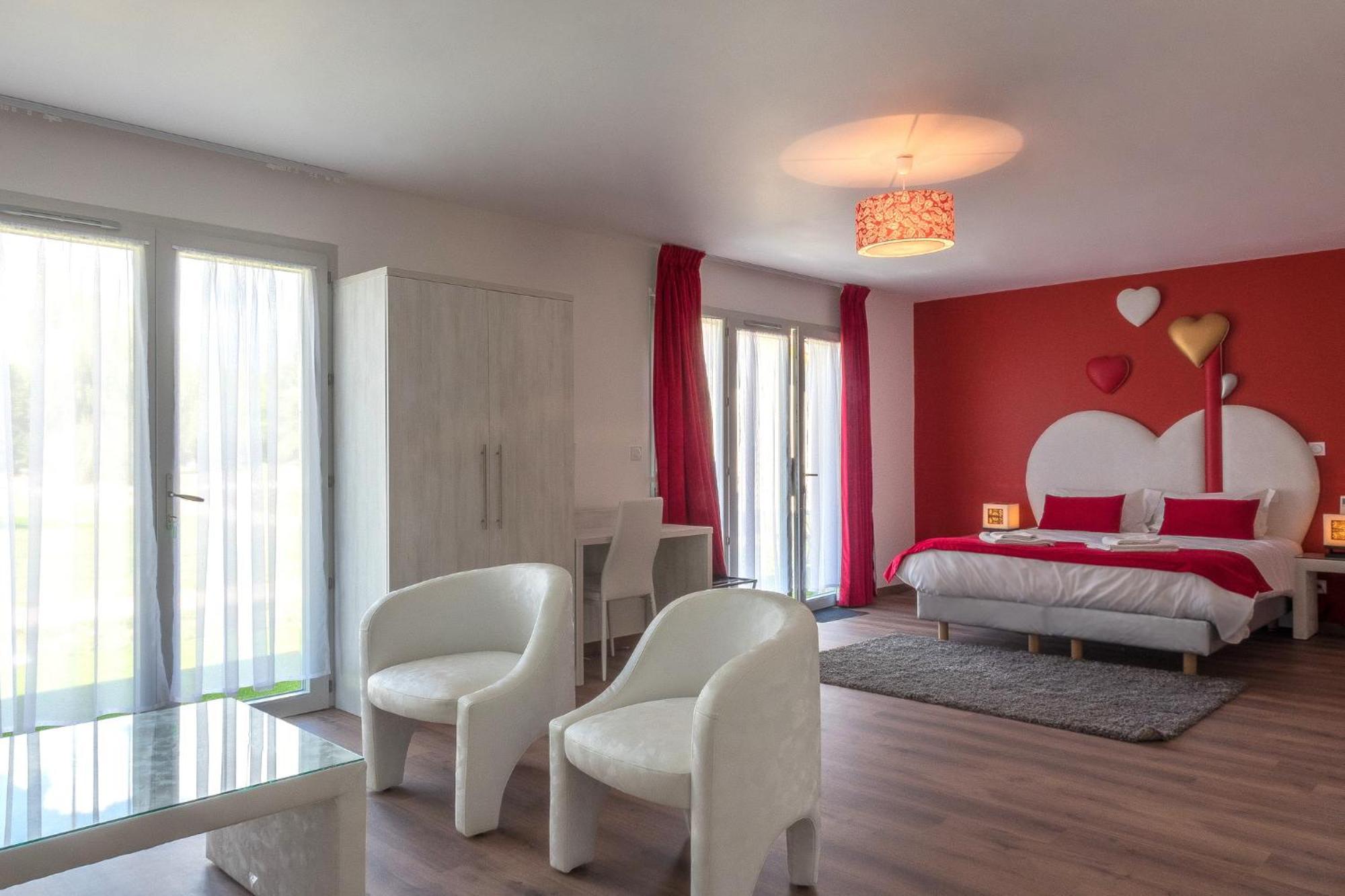 Hotel Domaine Des Pierres Dorees Ternand Номер фото